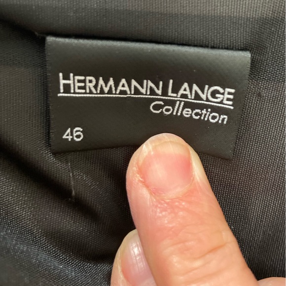 Hermann Lange Collection Eye Catching  Blazer in stripes of peach, white - Picture 7 of 9